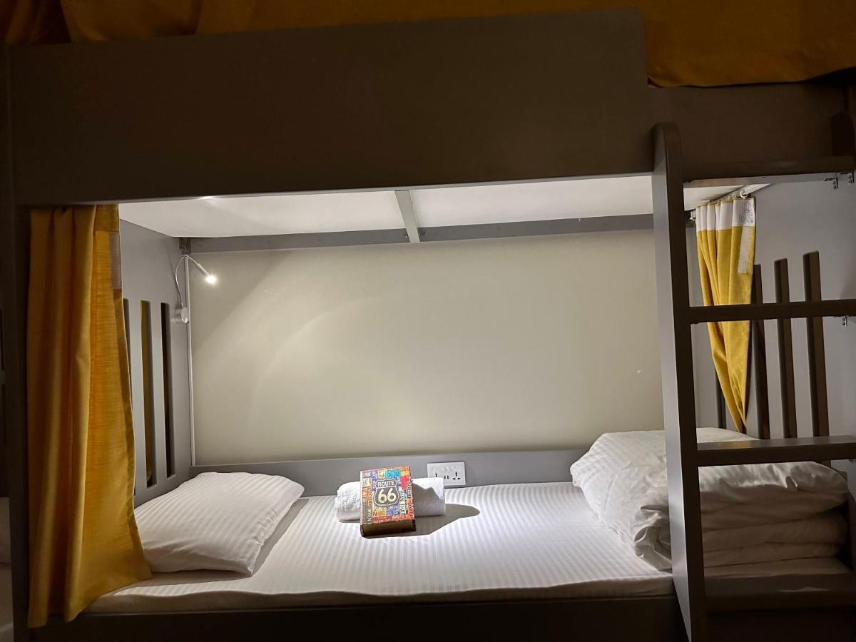 Route 66 Beach Hostel ดูไบ ภายนอก รูปภาพ