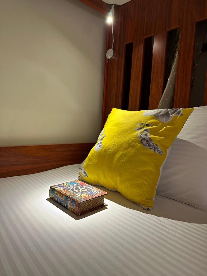 Route 66 Beach Hostel ดูไบ ภายนอก รูปภาพ